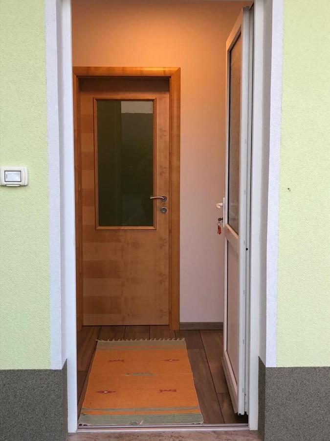 Apartamento Deno Podgrad  Exterior foto