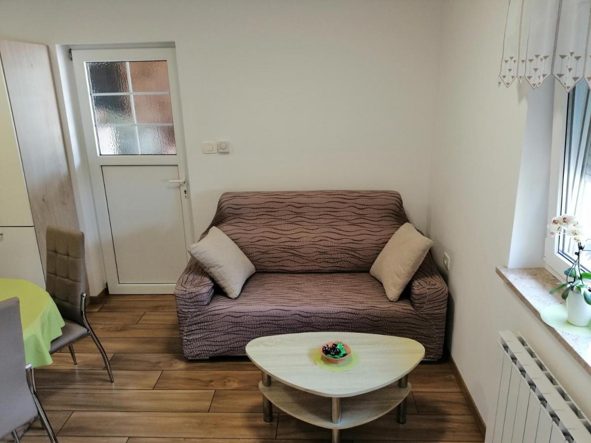 Apartamento Deno Podgrad  Exterior foto